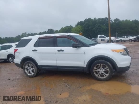 ✅ 2015 Ford Police Interceptor Utility • VIN: 1FM5K8AR7FGB61193 • Lot: 42935779. Wystawiony na IAAI z przebiegiem 115 547 mil. Bezpłatny archiwum sprzedaży aukcyjnych z USA i szczegółowy raport historii pojazdu na DreamBid. Zdjęcie 13.