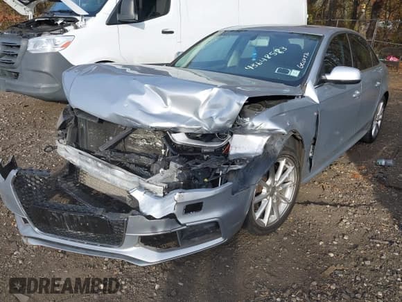 ✅ 2015 Audi A4 Premium • VIN: WAUBFAFL6FN017666 • Лот: 43648583. Опубликован ранее на IAAI с пробегом 107 649 миль. Бесплатный доступ к архиву аукционных продаж из США и подробный отчёт об истории автомобиля на DreamBid. Изображение 6.