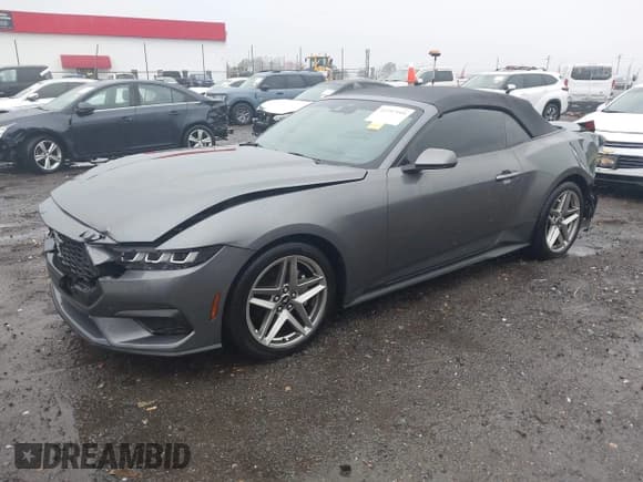 ✅ 2024 Ford Mustang EcoBoost Premium • VIN: 1FAGP8UH2R5110708 • Lot: 43757999. Wystawiony na IAAI z przebiegiem 3 832 mil. Bezpłatny archiwum sprzedaży aukcyjnych z USA i szczegółowy raport historii pojazdu na DreamBid. Zdjęcie 2.