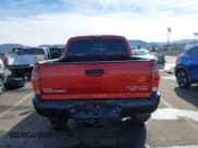 ✅ 2006 Toyota Tacoma PreRunner • VIN: 5TEJU62N36Z244903 • Lot: 43727547. Listed on IAAI with 175,956 mi. Free auction sales archive from the USA and detailed vehicle history report at DreamBid. Image 16.