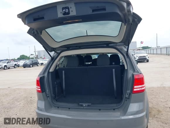 ✅ 2020 Dodge Journey SE Value • VIN: 3C4PDCAB3LT275163 • Лот: 42345142. Опубликован ранее на IAAI с пробегом 97 470 миль. Бесплатный доступ к архиву аукционных продаж из США и подробный отчёт об истории автомобиля на DreamBid. Изображение 18.