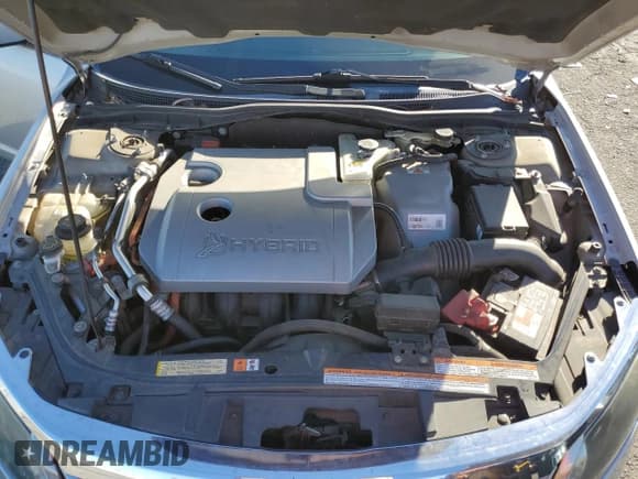 ✅ 2010 Ford Fusion Hybrid • VIN: 3FADP0L31AR258408 • Lot: 46703935. Listed on Copart with 151,402 mi. Free auction sales archive from the USA and detailed vehicle history report at DreamBid. Image 12.