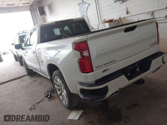 ✅ 2021 Chevrolet Silverado 1500 High Country • VIN: 1GCUYHET0MZ353142 • Lot: 42291019. Wystawiony na IAAI z przebiegiem 20 765 mil. Bezpłatny archiwum sprzedaży aukcyjnych z USA i szczegółowy raport historii pojazdu na DreamBid. Zdjęcie 3.