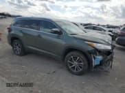 ✅ 2017 Toyota Highlander XLE • VIN: 5TDKZRFHXHS232145 • Лот: 49160685. Опубликован ранее на Copart с пробегом 93 428 миль. Бесплатный доступ к архиву аукционных продаж из США и подробный отчёт об истории автомобиля на DreamBid. Изображение 4.