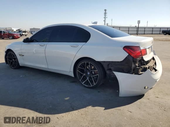 ✅ 2014 BMW 7 Series 740i • VIN: WBAYA6C54ED144402 • Lot: 63025295. Wystawiony na Copart z przebiegiem Nie podano. Bezpłatny archiwum sprzedaży aukcyjnych z USA i szczegółowy raport historii pojazdu na DreamBid. Zdjęcie 2.
