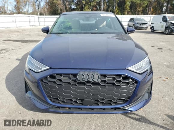✅ 2025 Audi A3 Premium Plus • VIN: WAUHUDGY2SA129071 • Лот: 92649175. Опубликован ранее на Copart с пробегом 1 251 миль. Бесплатный доступ к архиву аукционных продаж из США и подробный отчёт об истории автомобиля на DreamBid. Изображение 5.