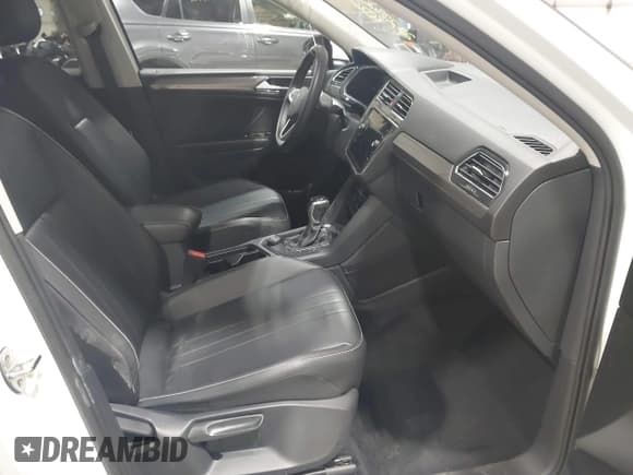 ✅ 2022 Volkswagen Tiguan SE • VIN: 3VV2B7AX6NM052553 • Лот: 43416051. Опубликован ранее на IAAI с пробегом 23 233 миль. Бесплатный доступ к архиву аукционных продаж из США и подробный отчёт об истории автомобиля на DreamBid. Изображение 5.