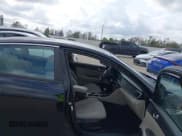 ✅ 2017 Kia Optima LX • VIN: 5XXGT4L31HG142015 • Лот: 43747397. Опубликован ранее на IAAI с пробегом 150 923 миль. Бесплатный доступ к архиву аукционных продаж из США и подробный отчёт об истории автомобиля на DreamBid. Изображение 5.