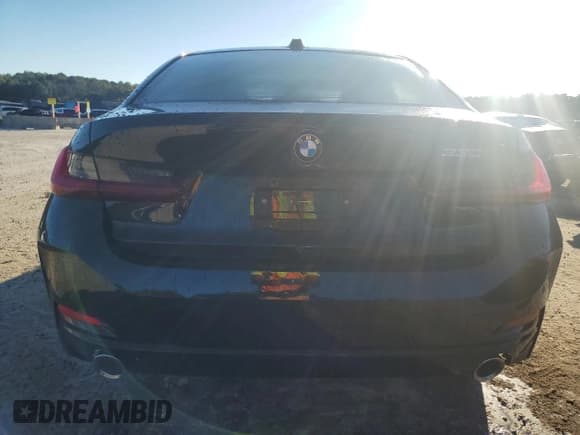 ✅ 2025 BMW 3 Series 330i • VIN: 3MW69CW01S8F10470 • Lot: 86663835. Listed on Copart with Not provided. Free auction sales archive from the USA and detailed vehicle history report at DreamBid. Image 6.