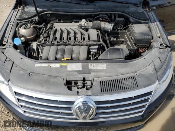 ✅ 2013 Volkswagen CC Executive • VIN: WVWGU7AN6DE549426 • Lot: 51296885. Wystawiony na Copart z przebiegiem 78 498 mil. Bezpłatny archiwum sprzedaży aukcyjnych z USA i szczegółowy raport historii pojazdu na DreamBid. Zdjęcie 11.