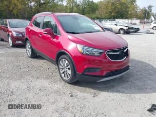 ✅ 2019 Buick Encore Preferred • VIN: KL4CJASB9KB715942 • Lot: 43463116. Wystawiony na IAAI z przebiegiem 110 895 mil. Bezpłatny archiwum sprzedaży aukcyjnych z USA i szczegółowy raport historii pojazdu na DreamBid. Zdjęcie 1.