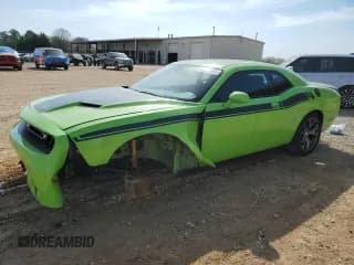 ✅ 2015 Dodge Challenger R/T • VIN: 2C3CDZAT8FH720606 • Lot: 47523464. Wystawiony na Copart z przebiegiem 60 308 mil. Bezpłatny archiwum sprzedaży aukcyjnych z USA i szczegółowy raport historii pojazdu na DreamBid. Zdjęcie 1.