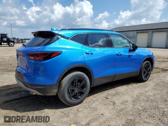 ✅ 2024 Chevrolet Blazer LT • VIN: 3GNKBCR4XRS285880 • Lot: 68721895. Listed on Copart with 2,976 mi. Free auction sales archive from the USA and detailed vehicle history report at DreamBid. Image 3.