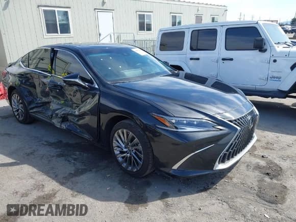 ✅ 2024 Lexus ES 300h Luxury • VIN: 58AEA1C1XRU045759 • Lot: 40873012. Listed on IAAI with 9,275 mi. Free auction sales archive from the USA and detailed vehicle history report at DreamBid. Image 1.