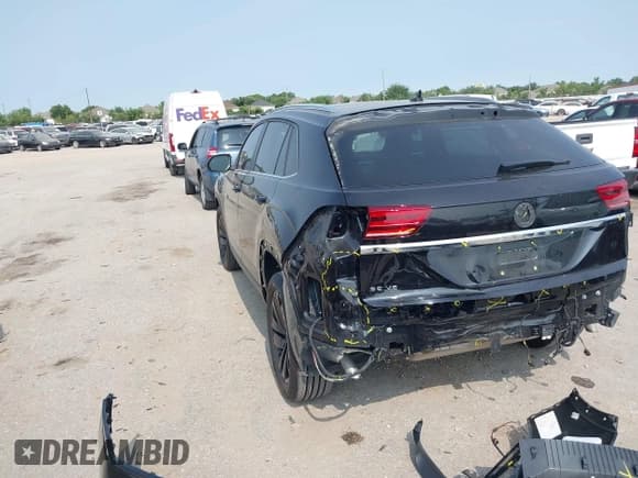 ✅ 2023 Volkswagen Atlas SE • VIN: 1V2JE2CA6PC201320 • Лот: 42274856. Опубликован ранее на IAAI с пробегом 14 926 миль. Бесплатный доступ к архиву аукционных продаж из США и подробный отчёт об истории автомобиля на DreamBid. Изображение 3.