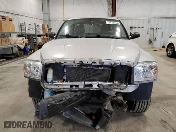 2007 Dodge Dakota SLT with VIN 1D7HW42P87S103724, listed as a Copart auction lot 76830024 with 45,977 mi miles and Non repairable. Bid and sale history available at DreamBid. Image 5.
