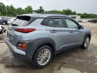 ✅ 2019 Hyundai Kona SEL • VIN: KM8K62AA5KU243191 • Лот: 59172394. Опубликован ранее на Copart с пробегом 70 426 миль. Бесплатный доступ к архиву аукционных продаж из США и подробный отчёт об истории автомобиля на DreamBid. Изображение 3.