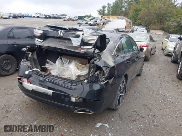 ✅ 2022 Honda Accord Sport • VIN: 1HGCV1F36NA021797 • Lot: 43362306. Listed on IAAI with 44,153 mi. Free auction sales archive from the USA and detailed vehicle history report at DreamBid. Image 4.