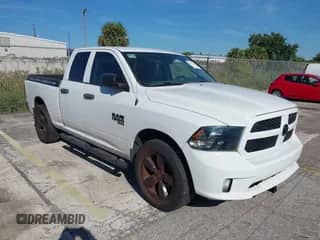 2019 Ram 1500 Tradesman с VIN 1C6RR6FGXKS555623, выставлен на аукционе IAAI как лот 43468400 с пробегом 211 644 миль миль и . История ставок и продаж доступна на DreamBid. Изображение 1.