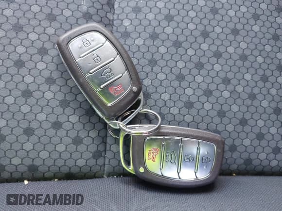 ✅ 2017 Hyundai Ioniq SEL • VIN: KMHC75LCXHU033678 • Lot: 41979524. Listed on IAAI with 62,254 mi. Free auction sales archive from the USA and detailed vehicle history report at DreamBid. Image 11.