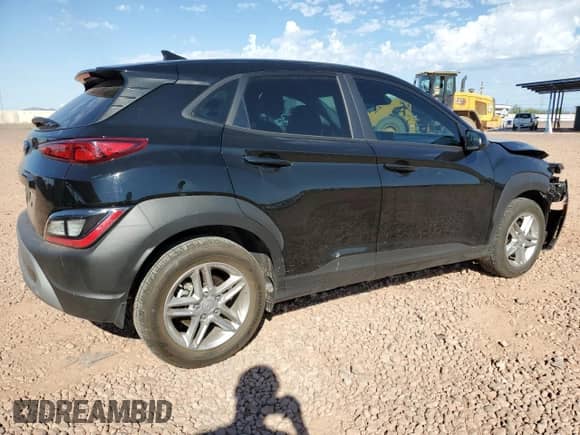 2022 Hyundai Kona SE with VIN KM8K22AB9NU819521, listed as a Copart auction lot 81771675 with 8,530 mi miles and Salvage title. Bid and sale history available at DreamBid. Image 3.