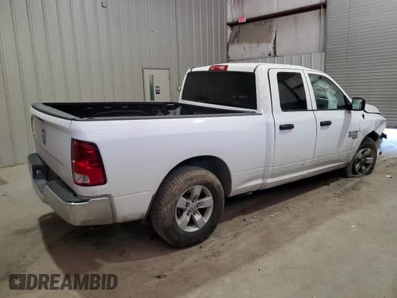 2024 Ram 1500 SLT z VIN 1C6RR6GG7RS142468, wystawiony jako Copart lot #50719445 z przebiegiem 23 062 mil mil oraz Czysty tytuł • Clean title. Historia ofert i sprzedaży dostępna na DreamBid. Obrazek 3.