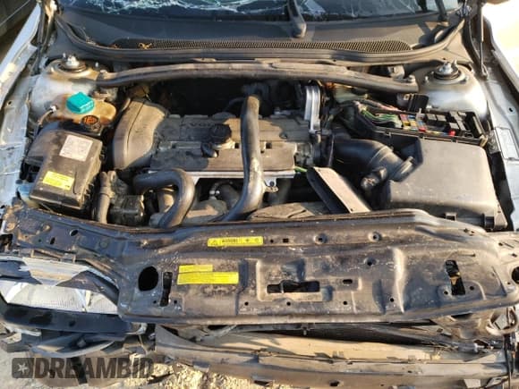 ✅ 2004 Volvo V70 XC Cross Country • VIN: YV1SZ59H941125075 • Lot: 58963795. Listed on Copart with 209,539 mi. Free auction sales archive from the USA and detailed vehicle history report at DreamBid. Image 12.