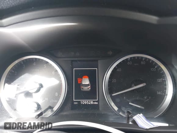 ✅ 2017 Toyota Highlander XLE • VIN: 5TDKZRFH4HS516905 • Лот: 43378819. Опубликован ранее на IAAI с пробегом 109 528 миль. Бесплатный доступ к архиву аукционных продаж из США и подробный отчёт об истории автомобиля на DreamBid. Изображение 7.