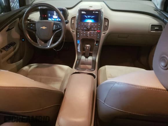 ✅ 2014 Chevrolet Volt • VIN: 1G1RD6E46EU105287 • Lot: 65449424. Wystawiony na Copart z przebiegiem 120 613 mil. Bezpłatny archiwum sprzedaży aukcyjnych z USA i szczegółowy raport historii pojazdu na DreamBid. Zdjęcie 8.