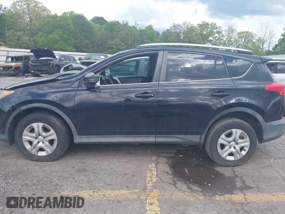 ✅ 2014 Toyota RAV4 LE • VIN: 2T3ZFREV3EW081240 • Lot: 42003266. Listed on IAAI with 152,000 mi. Free auction sales archive from the USA and detailed vehicle history report at DreamBid. Image 14.