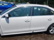 ✅ 2013 Volkswagen Passat SE • VIN: 1VWBH7A35DC032589 • Лот: 42374770. Опубликован ранее на IAAI с пробегом 143 323 миль. Бесплатный доступ к архиву аукционных продаж из США и подробный отчёт об истории автомобиля на DreamBid. Изображение 14.