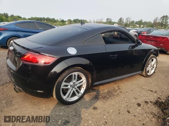 ✅ 2016 Audi TT 2.0T • VIN: TRUC5AFV4G1026277 • Lot: 58651015. Wystawiony na Copart z przebiegiem 90 106 mil. Bezpłatny archiwum sprzedaży aukcyjnych z USA i szczegółowy raport historii pojazdu na DreamBid. Zdjęcie 3.