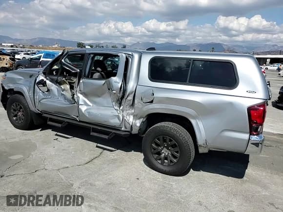 ✅ 2020 Toyota Tacoma SR5 • VIN: 3TMAZ5CN4LM137250 • Lot: 81512855. Listed on Copart with 52,529 mi. Free auction sales archive from the USA and detailed vehicle history report at DreamBid. Image 13.