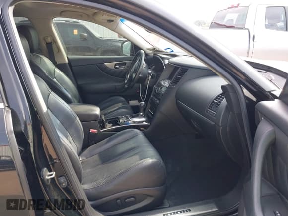 ✅ 2012 Infiniti FX Limited Edition • VIN: JN8AS1MW8CM154363 • Lot: 43525545. Wystawiony na IAAI z przebiegiem 142 455 mil. Bezpłatny archiwum sprzedaży aukcyjnych z USA i szczegółowy raport historii pojazdu na DreamBid. Zdjęcie 5.