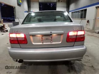 ✅ 1998 Volvo S70 • VIN: YV1LS5574W2548343 • Lot: 84813944. Wystawiony na Copart z przebiegiem 144 221 mil. Bezpłatny archiwum sprzedaży aukcyjnych z USA i szczegółowy raport historii pojazdu na DreamBid. Zdjęcie 6.