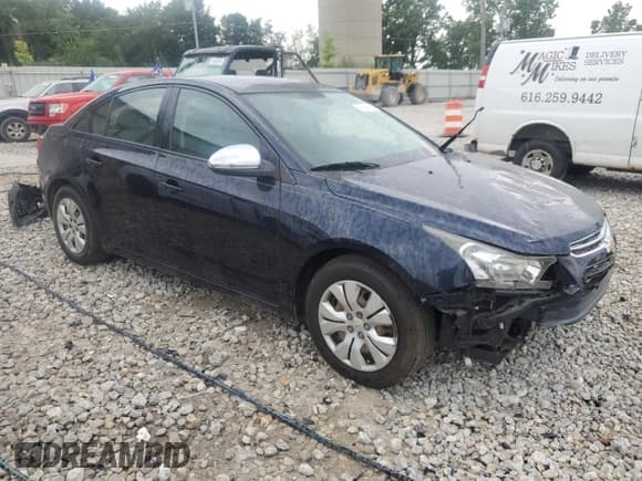 ✅ 2016 Chevrolet Cruze LS • VIN: 1G1PC5SH2G7117255 • Lot: 66146015. Listed on Copart with 116,790 mi. Free auction sales archive from the USA and detailed vehicle history report at DreamBid. Image 4.