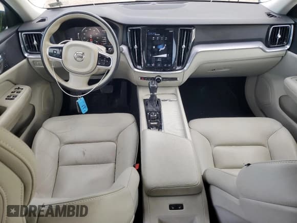 ✅ 2019 Volvo S60 Momentum • VIN: 7JRA22TK2KG009396 • Лот: 92057395. Опубликован ранее на Copart с пробегом 102 052 миль. Бесплатный доступ к архиву аукционных продаж из США и подробный отчёт об истории автомобиля на DreamBid. Изображение 8.