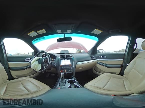 ✅ 2017 Ford Explorer XLT • VIN: 1FM5K8D81HGD18531 • Lot: 91924295. Wystawiony na Copart z przebiegiem 177 823 mil. Bezpłatny archiwum sprzedaży aukcyjnych z USA i szczegółowy raport historii pojazdu na DreamBid. Zdjęcie 15.