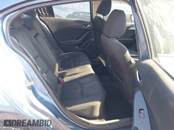 ✅ 2017 Mazda 3 Sport • VIN: 3MZBN1U77HM134209 • Lot: 42562018. Wystawiony na IAAI z przebiegiem 136 971 mil. Bezpłatny archiwum sprzedaży aukcyjnych z USA i szczegółowy raport historii pojazdu na DreamBid. Zdjęcie 8.