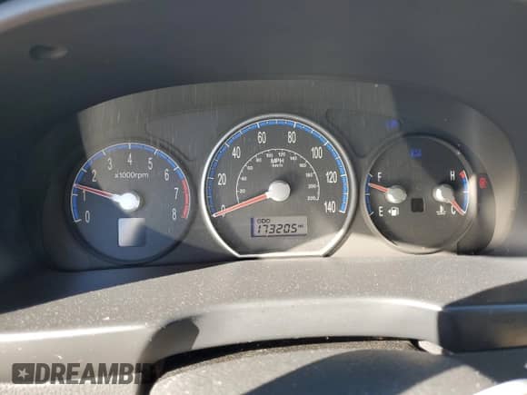 ✅ 2008 Hyundai Santa Fe GLS • VIN: 5NMSG13D18H152857 • Лот: 75560954. Размещён на Copart с пробегом 173 205 миль миль. Получите бесплатный доступ к архиву аукционных продаж из США и посмотрите подробный отчёт об истории автомобиля на DreamBid. Изображение 9.