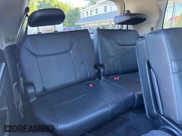 ✅ 2016 Lexus LX 570 • VIN: JTJHY7AX2G4200877 • Lot: 71738215. Wystawiony na Copart z przebiegiem 187 160 mil. Bezpłatny archiwum sprzedaży aukcyjnych z USA i szczegółowy raport historii pojazdu na DreamBid. Zdjęcie 7.