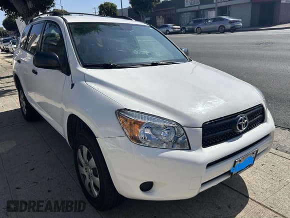 ✅ 2008 Toyota RAV4 • VIN: JTMBD33V685162638 • Lot: 43539885. Wystawiony na IAAI z przebiegiem 175 590 mil. Bezpłatny archiwum sprzedaży aukcyjnych z USA i szczegółowy raport historii pojazdu na DreamBid. Zdjęcie 1.