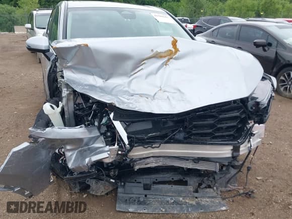 ✅ 2025 Honda CR-V EX-L • VIN: 2HKRS4H78SH450043 • Lot: 42584443. Listed on IAAI with 4,023 mi. Free auction sales archive from the USA and detailed vehicle history report at DreamBid. Image 6.