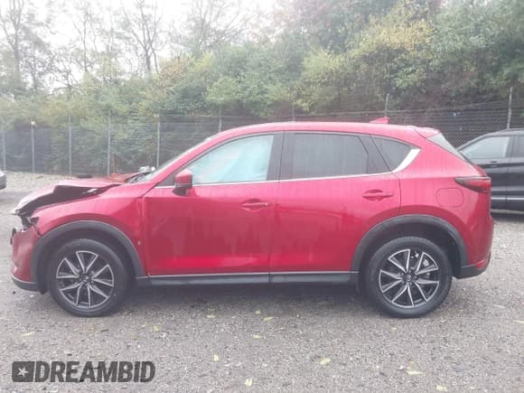 ✅ 2017 Mazda CX-5 Grand Touring • VIN: JM3KFBDL1H0201528 • Лот: 43584203. Опубликован ранее на IAAI с пробегом 95 811 миль. Бесплатный доступ к архиву аукционных продаж из США и подробный отчёт об истории автомобиля на DreamBid. Изображение 15.