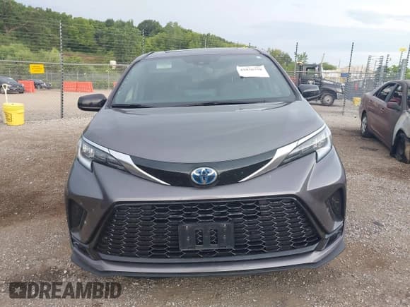 ✅ 2021 Toyota Sienna XSE • VIN: 5TDDRKEC9MS008249 • Lot: 42836758. Listed on IAAI with 65,758 mi. Free auction sales archive from the USA and detailed vehicle history report at DreamBid. Image 12.