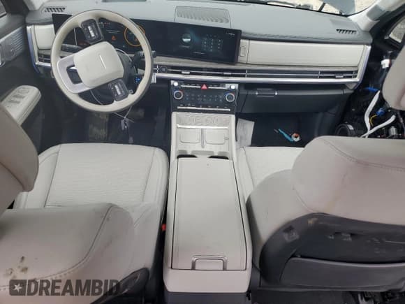 ✅ 2024 Hyundai Santa Fe Calligraphy • VIN: 5NMP54GL7RH067683 • Lot: 47748415. Listed on Copart with 11,667 mi. Free auction sales archive from the USA and detailed vehicle history report at DreamBid. Image 8.