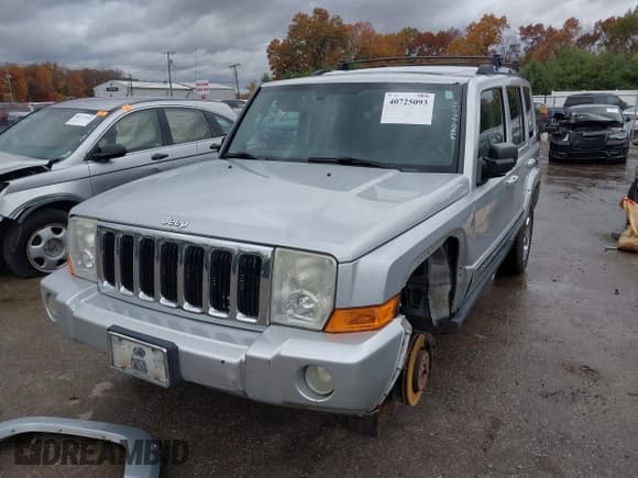 ✅ 2008 Jeep Commander Limited • VIN: 1J8HG58N68C124949 • Lot: 40725093. Listed on IAAI with 180,307 mi. Free auction sales archive from the USA and detailed vehicle history report at DreamBid. Image 18.