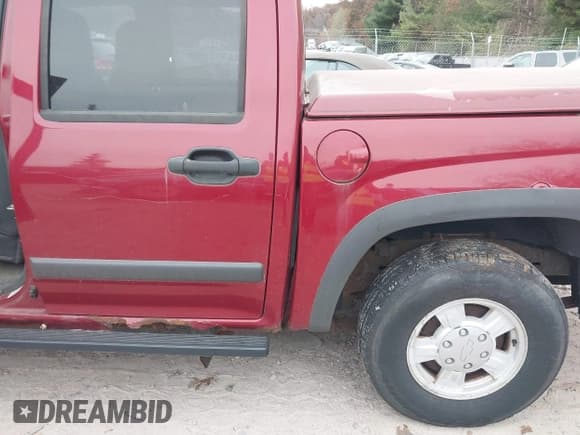 ✅ 2006 Chevrolet Colorado 2LT • VIN: 1GCDT136668254921 • Лот: 43621743. Опубликован ранее на IAAI с пробегом 169 094 миль. Бесплатный доступ к архиву аукционных продаж из США и подробный отчёт об истории автомобиля на DreamBid. Изображение 6.