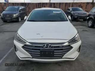 2019 Hyundai Elantra SE z VIN 5NPD74LF8KH425783, wystawiony jako Copart lot #90380705 z przebiegiem 73 424 mil mil oraz Czysty tytuł • Clean title. Historia ofert i sprzedaży dostępna na DreamBid. Obrazek 5.