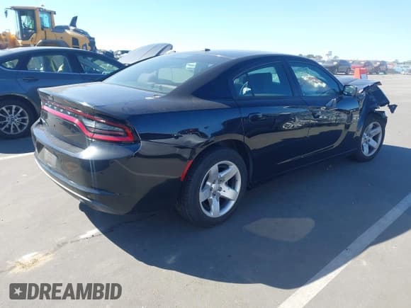 ✅ 2018 Dodge Charger Police • VIN: 2C3CDXAT7JH144133 • Lot: 43520659. Wystawiony na IAAI z przebiegiem 80 566 mil. Bezpłatny archiwum sprzedaży aukcyjnych z USA i szczegółowy raport historii pojazdu na DreamBid. Zdjęcie 4.